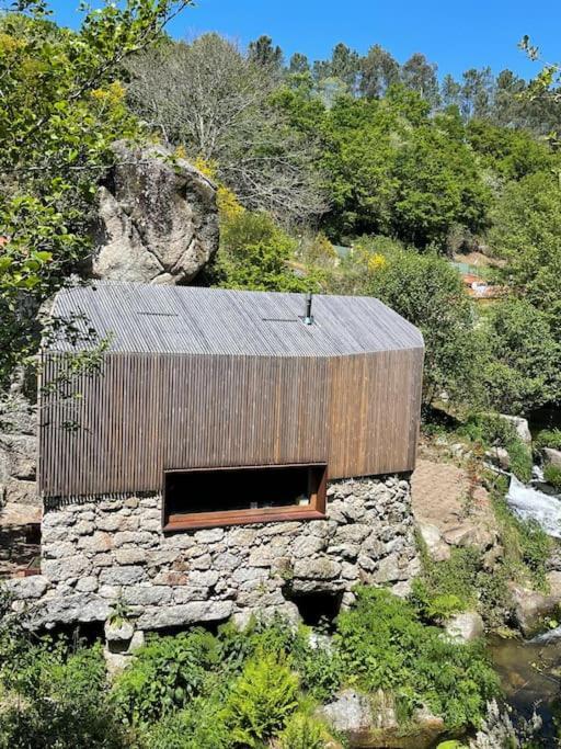 Casa Da Tintim Em Baiaoヴィラ エクステリア 写真