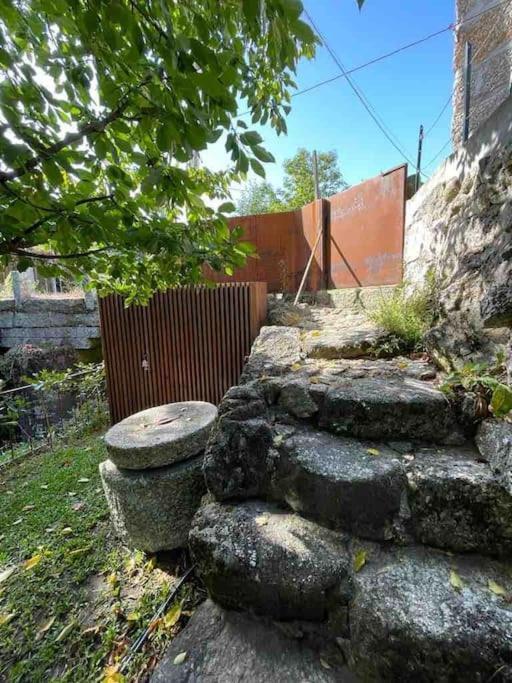 Casa Da Tintim Em Baiaoヴィラ エクステリア 写真